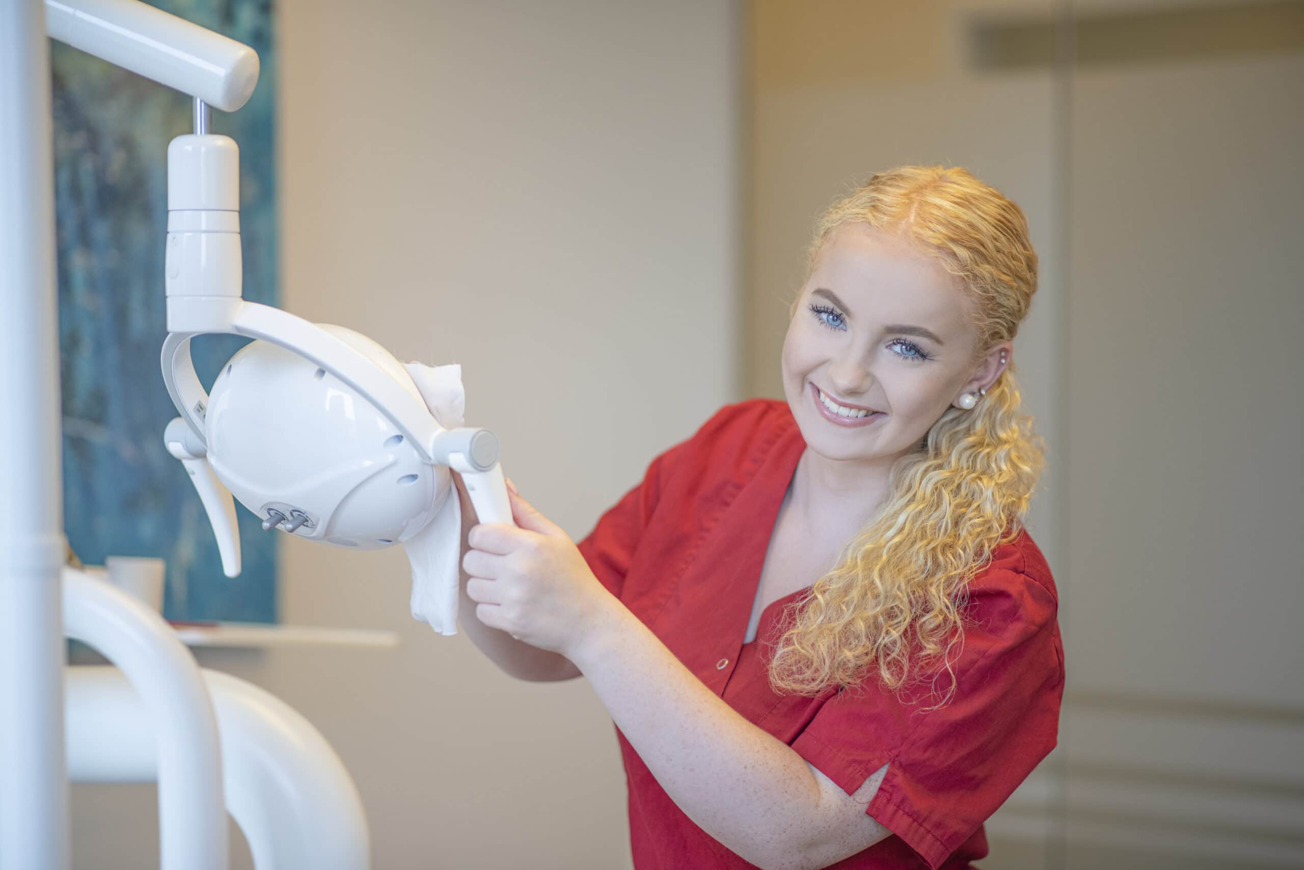 Maja van Noven, Zahnmedizinische Fachangestellte in der Zahnmedizinischen Tagesklinik Dr. Schlotmann